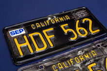 画像をギャラリービューアに読み込む, California ライセンスプレート・ペア　HDF 562