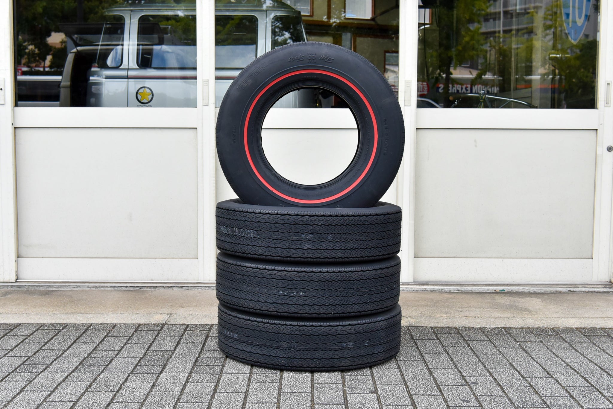 Firestone WIDE OVAL Redline F70-14